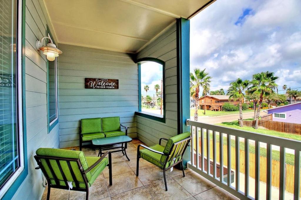 Anchor's Away at Signal Point, Port Aransas (updated prices 2024)