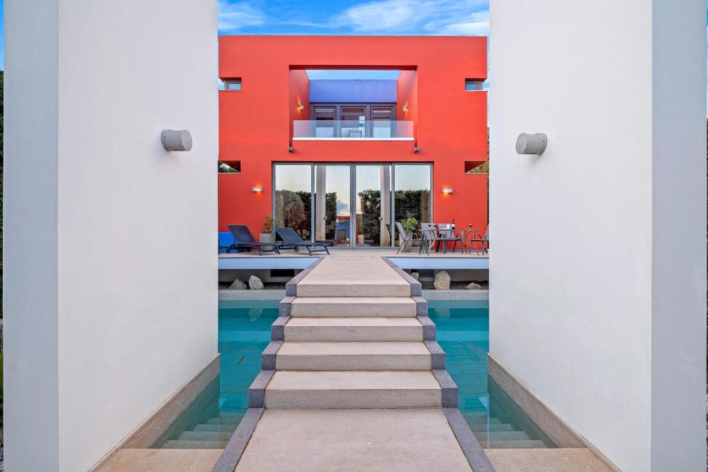 The swimming pool at or close to Almond Villa