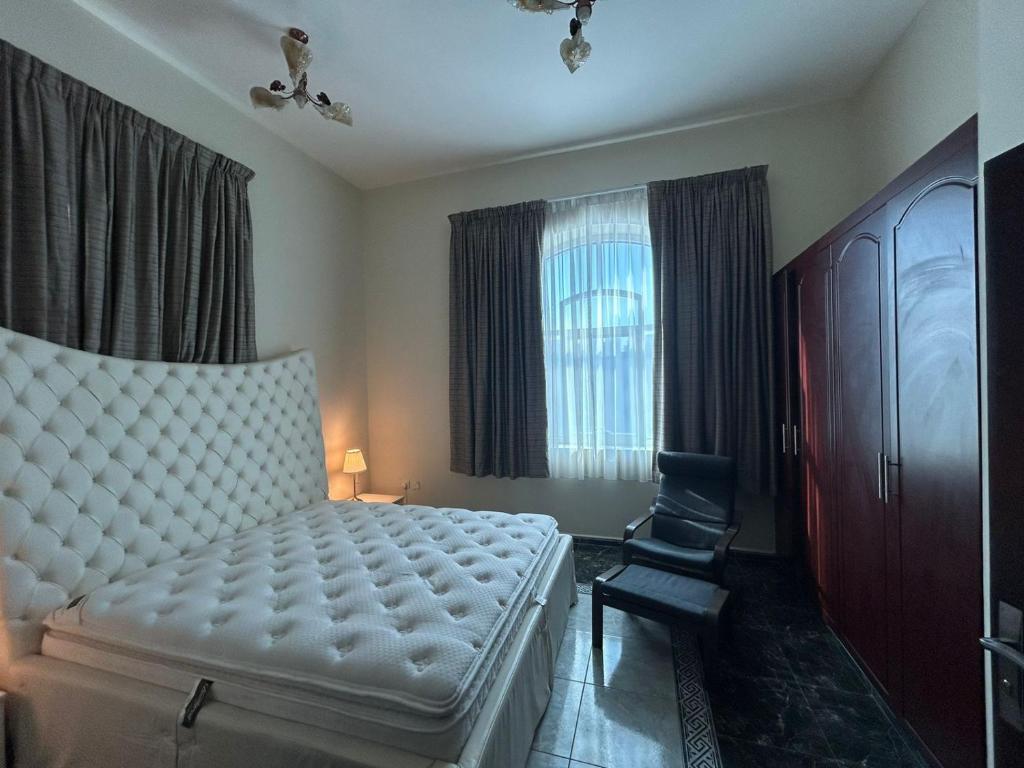 Легло или легла в стая в A spacious Villa - guest house - masterbedroom