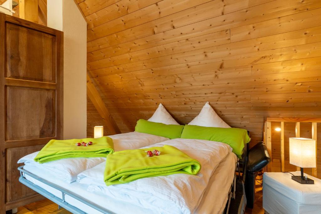 Postel nebo postele na pokoji v ubytování Schwarzwaldstübchen nähe Europapark