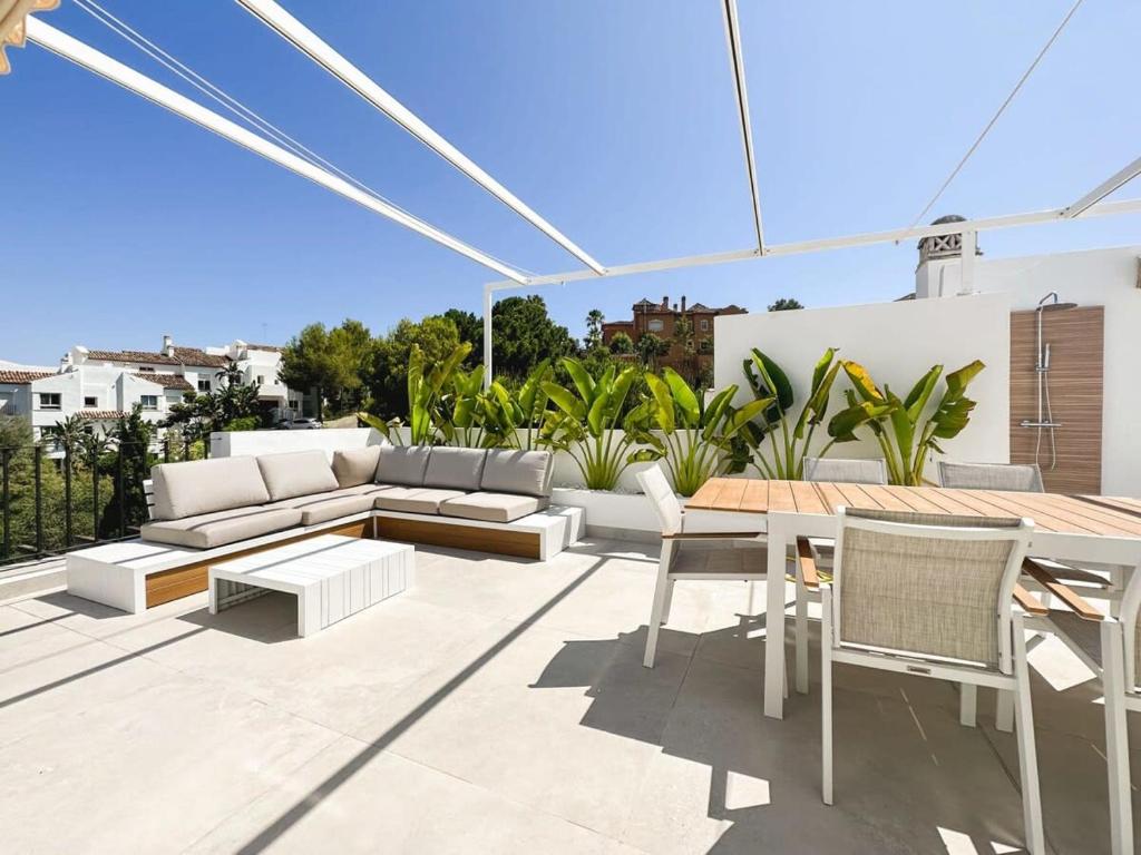 Rooftop Penthouse La Quinta Outdoor Kitchen Wifi, Benahavís (precios ... - Townhouse Penthouse Apartments With Outdoor Kitchen
