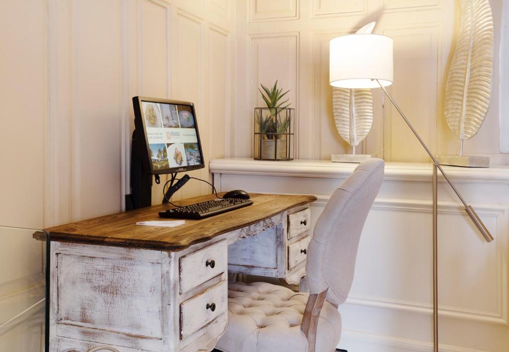 Catalonia Las Cortes - Resim 35