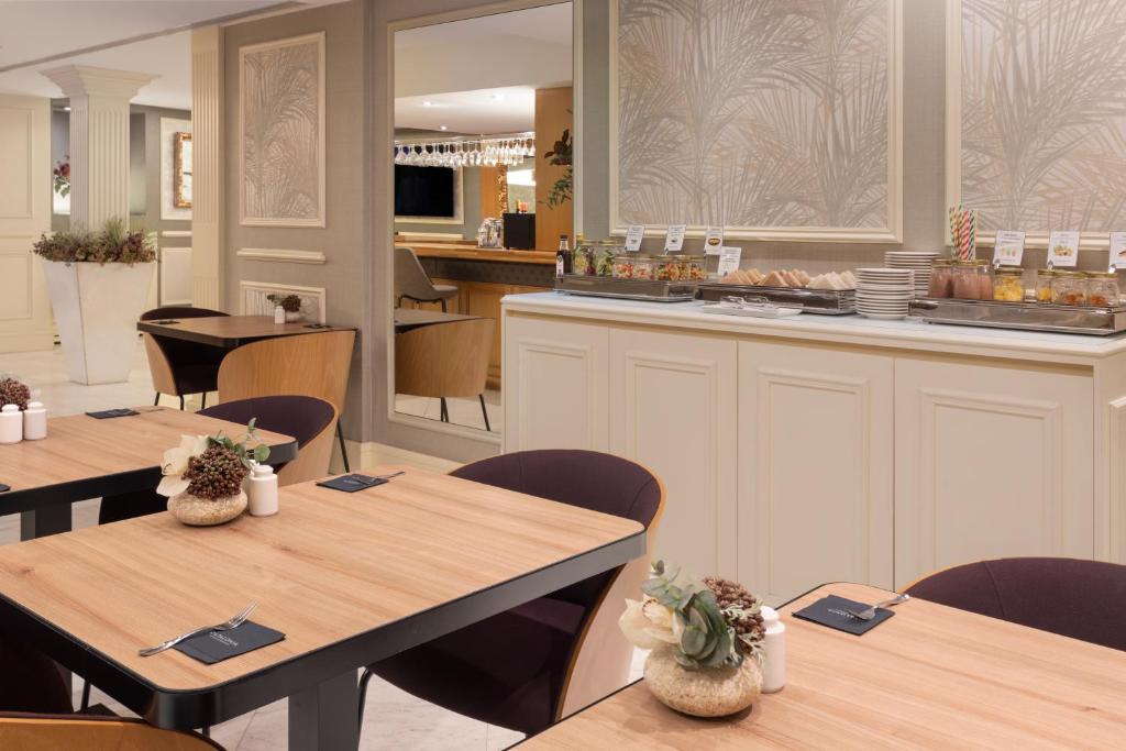 Catalonia Las Cortes - Resim 24