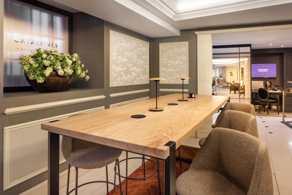 Catalonia Las Cortes - Resim 29