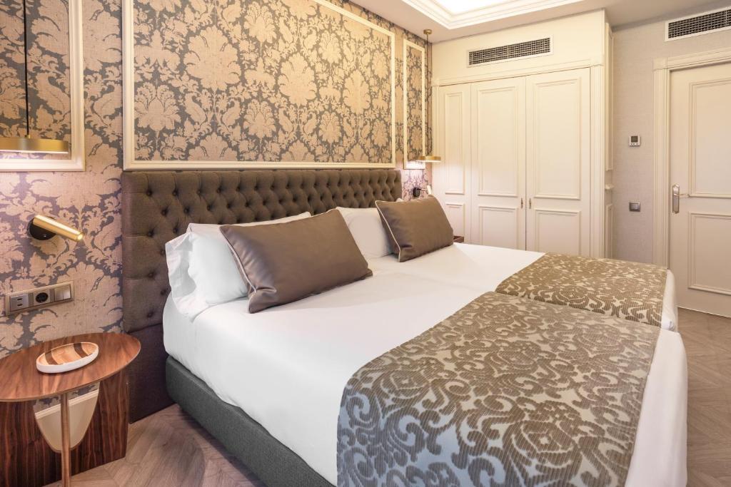 Catalonia Las Cortes - 4