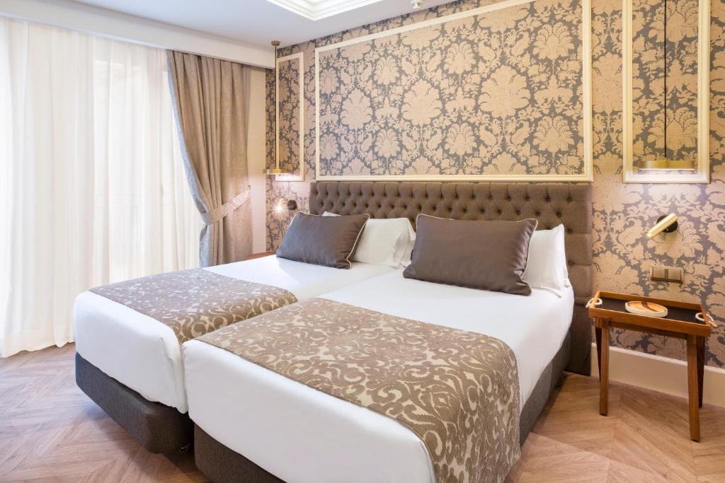 Catalonia Las Cortes - 5