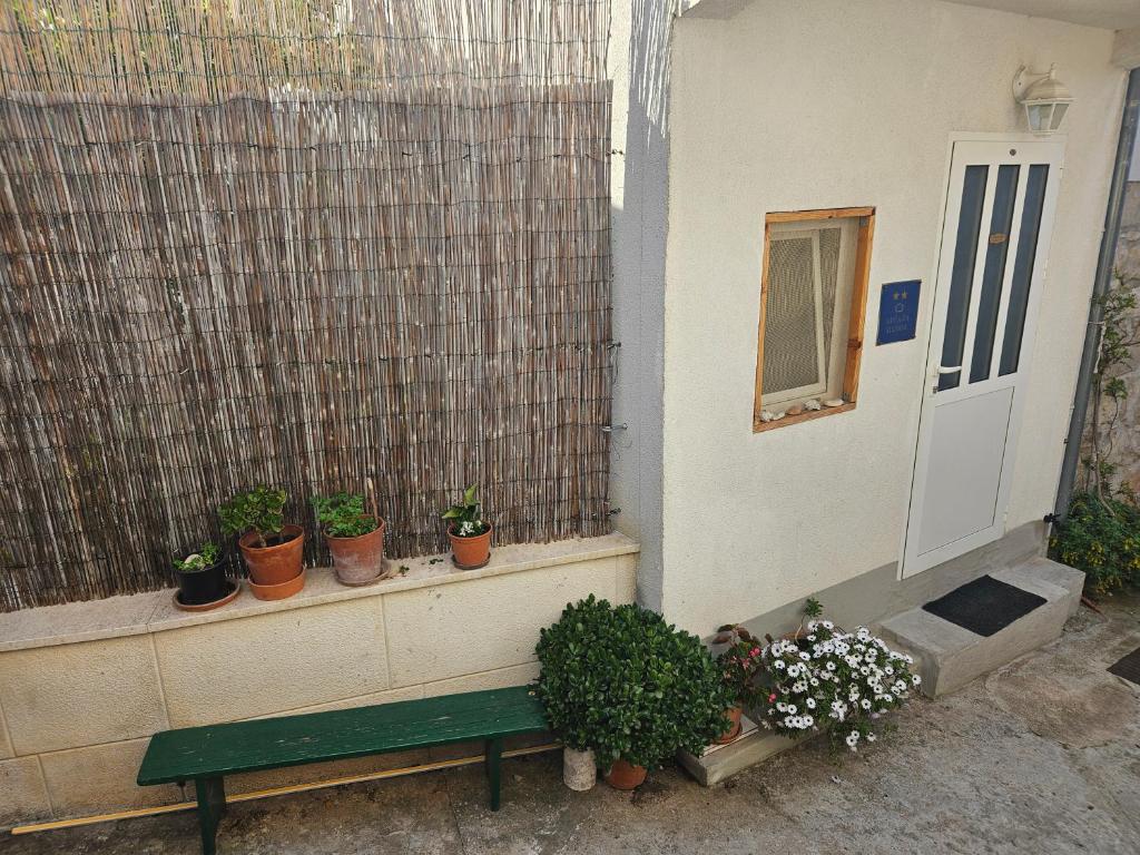 Zahrada ubytování Apartman Sara-Vis