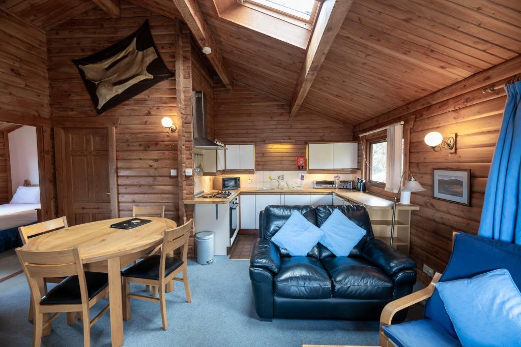 Loch Insh Chalets Ltd - 