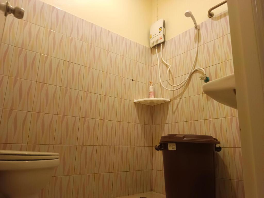 Koupelna v ubytování Tiki Bar-KanTiang Guesthouse