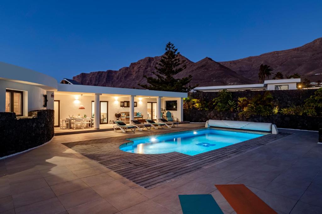 The swimming pool at or close to Casa Marina with pool, garden and terrace