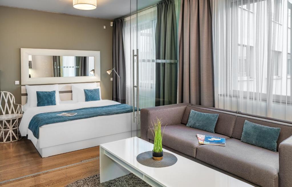 VN3 Terraces Suites by Adrez - Resim 6