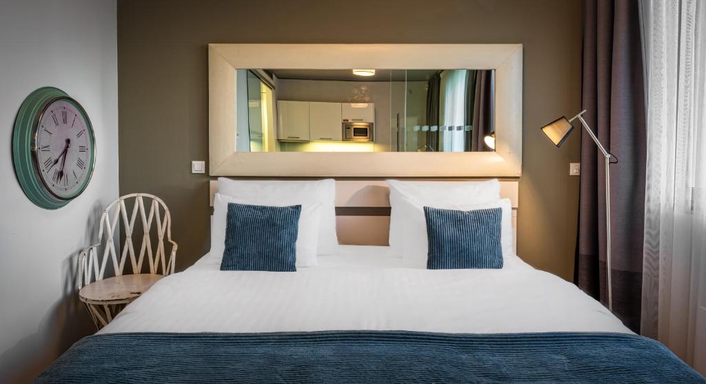 VN3 Terraces Suites by Adrez - Resim 19