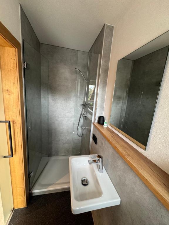 Koupelna v ubytování Hotel Gasthof zum Wulfen