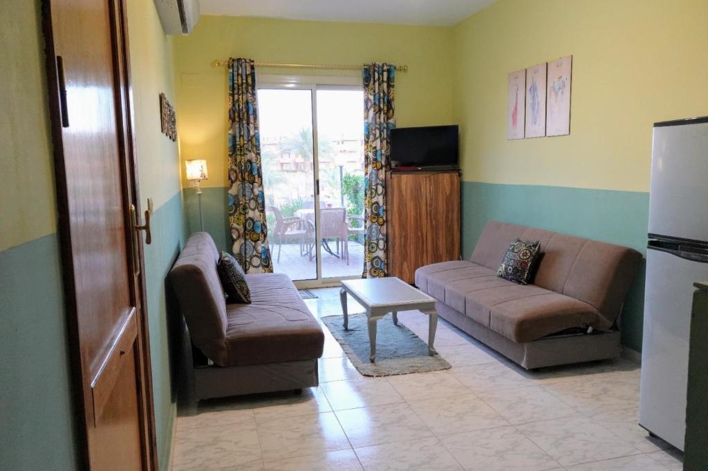 Fotografie z fotogalerie ubytování Ground floor chalet in stella sea view Sokhna Families only v destinaci Ain Soukhna