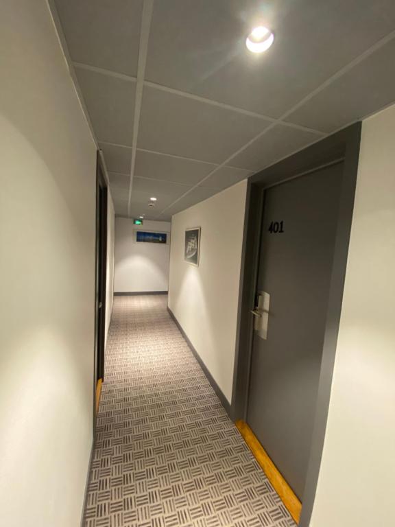 Fotografie z fotogalerie ubytování Hotel du Louvre v destinaci Cherbourg en Cotentin