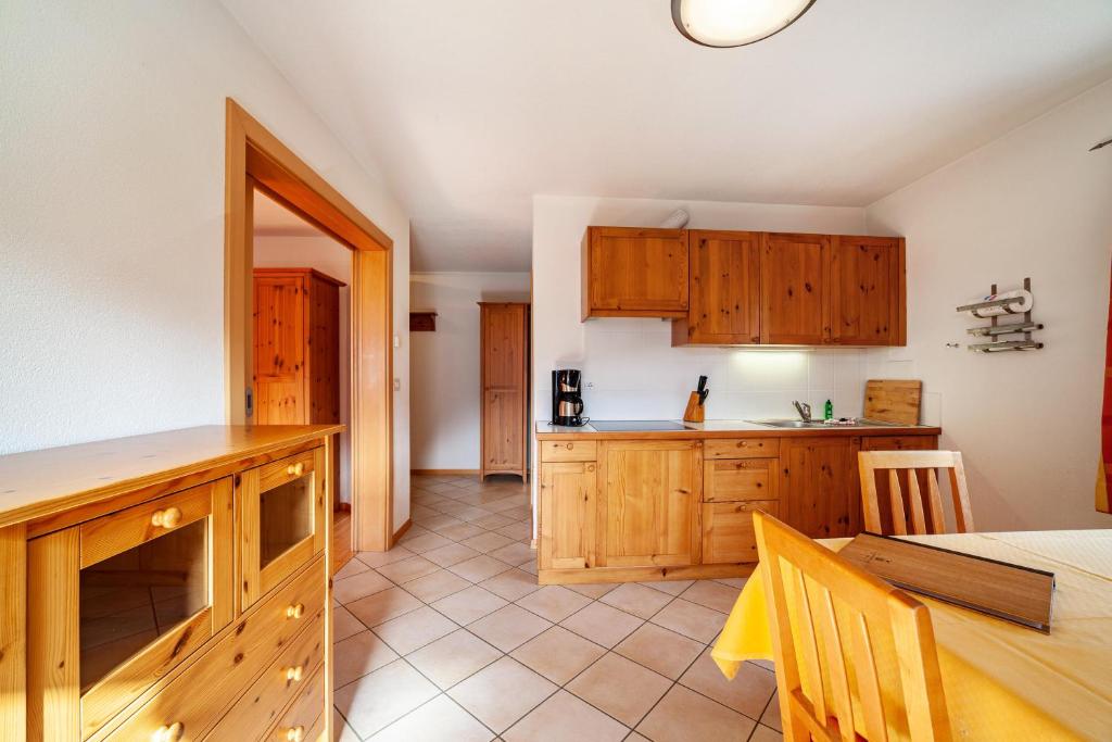 Kuchyňa alebo kuchynka v ubytovaní Gasserhof Ferienwohnung Gravenstein