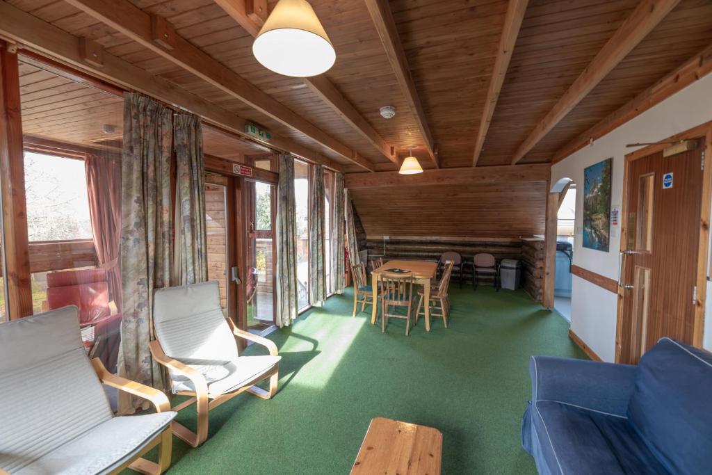 Loch Insh Chalets Ltd - 