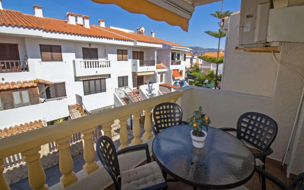 A balcony or terrace at Tres Playas Primera línea de mar - ALBERT VILLAS Alcossebre