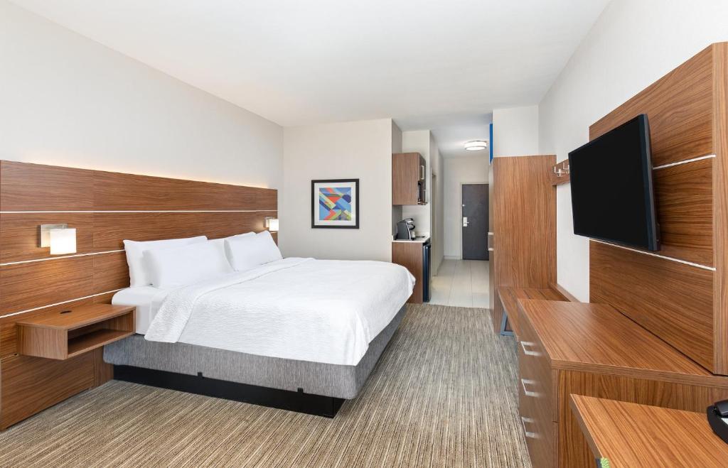 Holiday Inn Express Hotel & Suites Birmingham - Inverness 280 by IHG - Standaard King Kamer Met Extra Vloerruimte