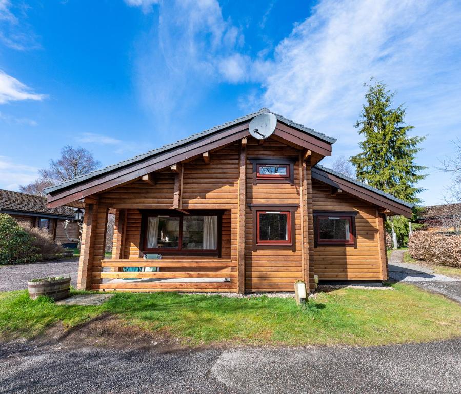 Loch Insh Chalets Ltd - 