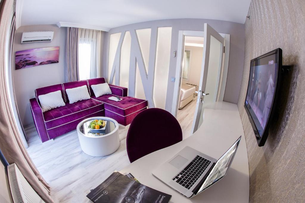 Demonti Hotel - Suite Met Jacuzzi