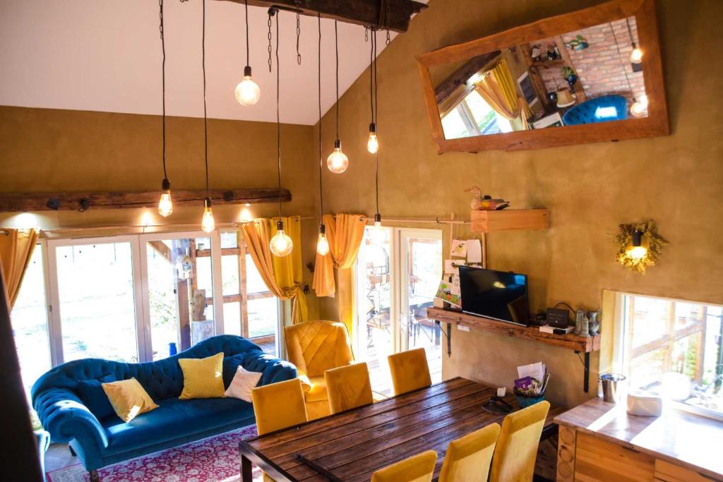Ptasia Osada - Three-Bedroom House