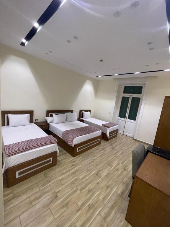 Hola Cairo Boutique - 7