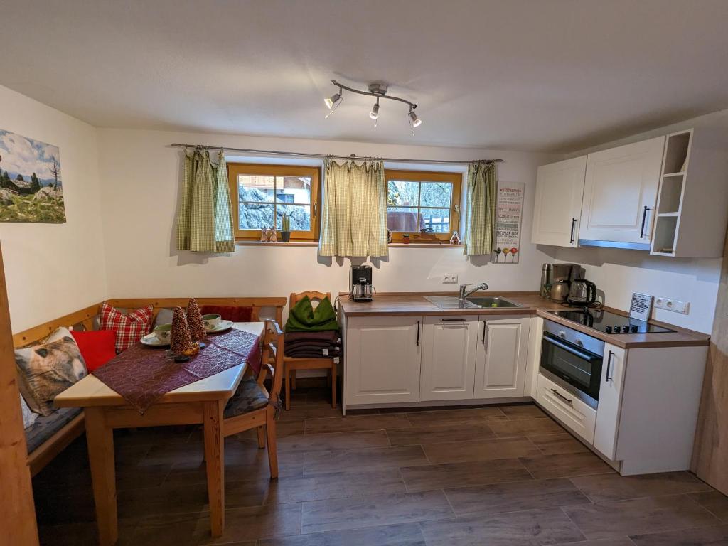 Schlossalm Ferienwohnungen - Appartement