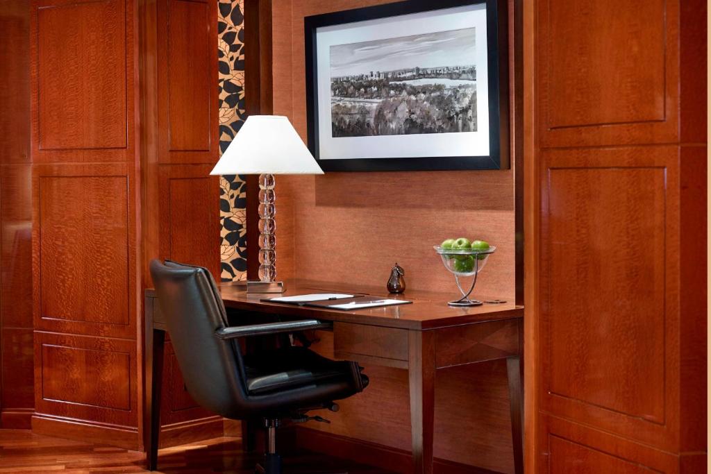 The Park Tower Knightsbridge, a Luxury Collection Hotel, London - Resim 26