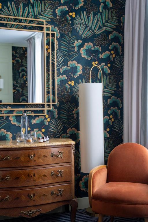 Hotel de Fleurie - Saint-Germain-des-Pres - 12