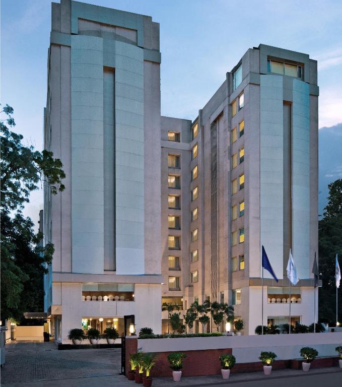 Budova, kde se hotel nachází
