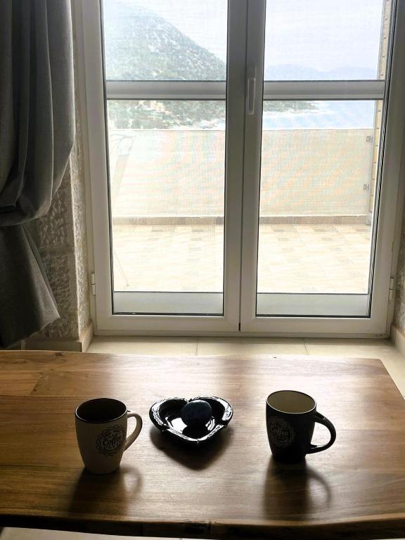 Nespecifikovaný výhled na hory nebo výhled na hory při pohledu z apartmánu