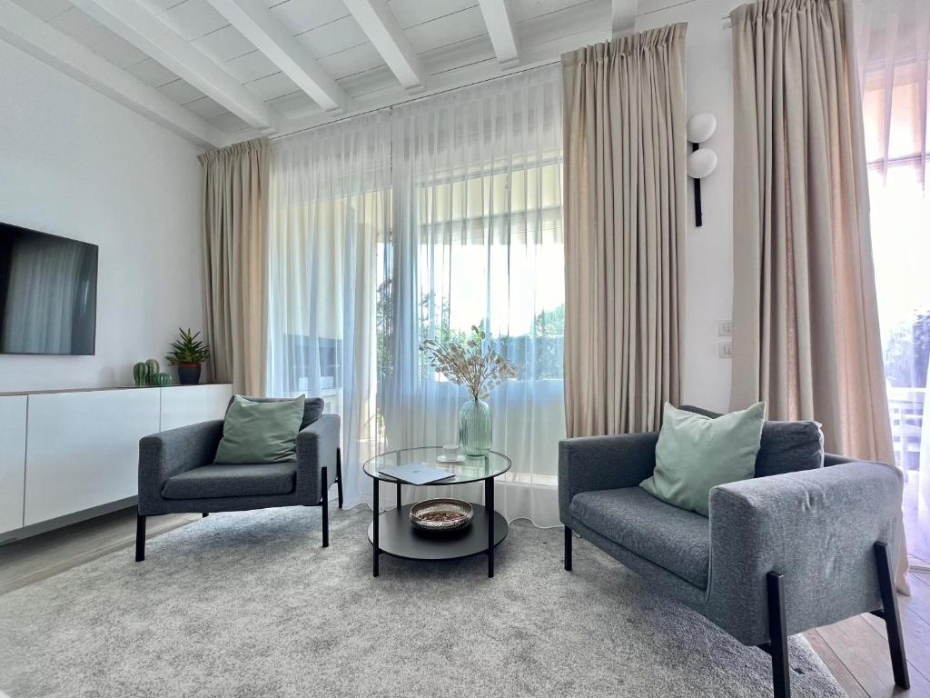 PAGANINI suites and apartments - Queen Suite With Pool View