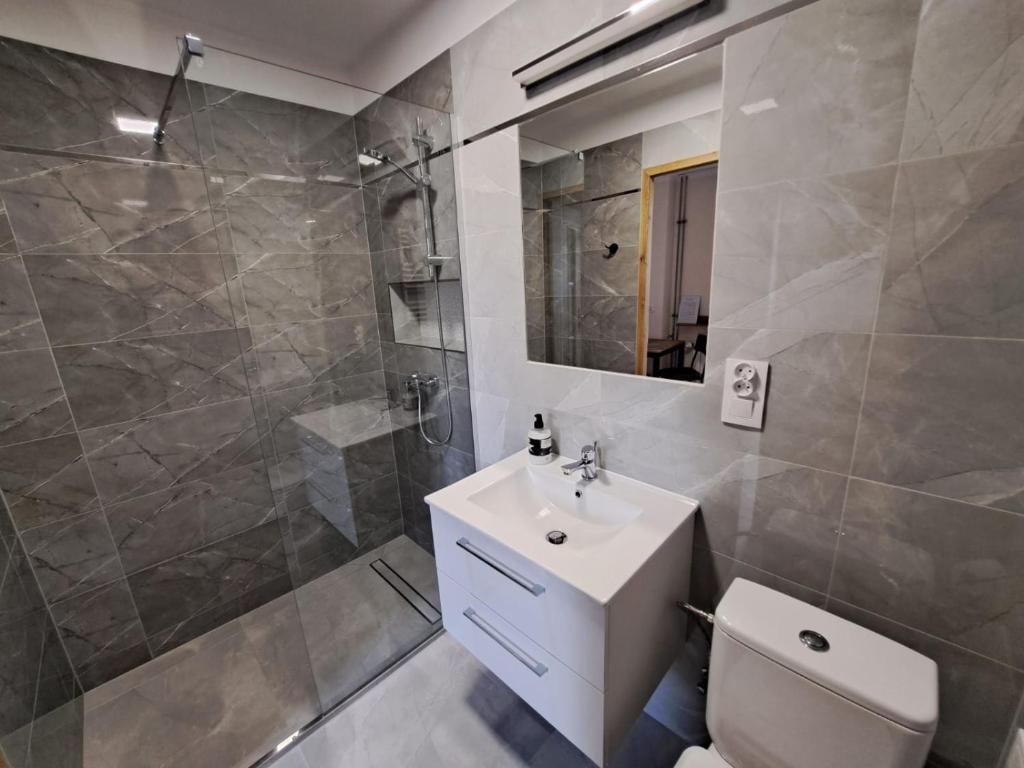 Dom Turysty SALUS - 12