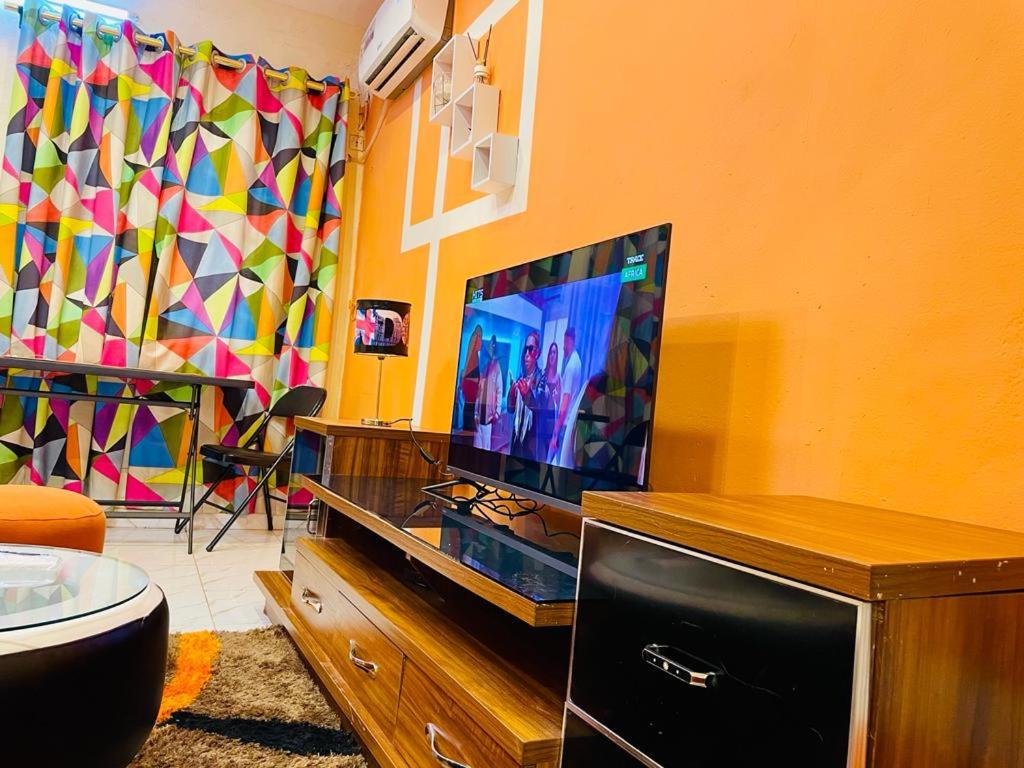TV/Unterhaltungsangebot in der Unterkunft Seïf Industry's