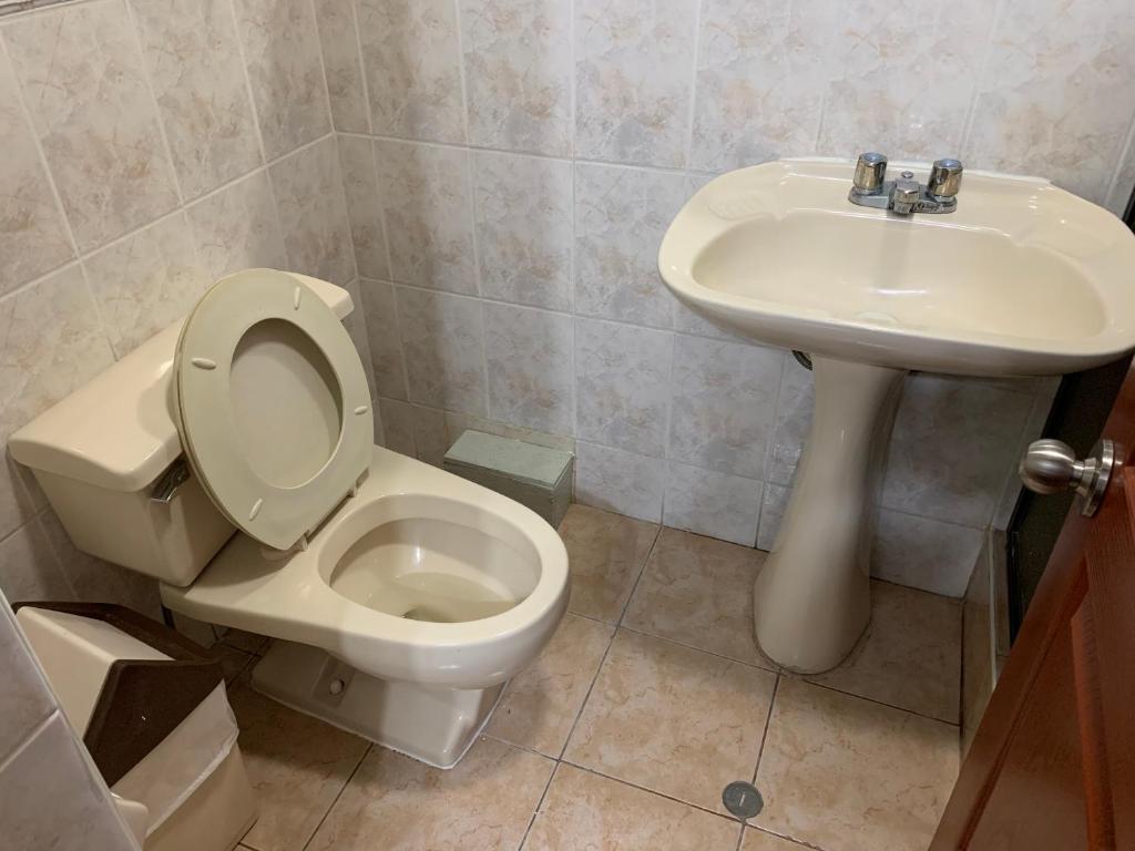 Koupelna v ubytování Grand Hotel Betsy