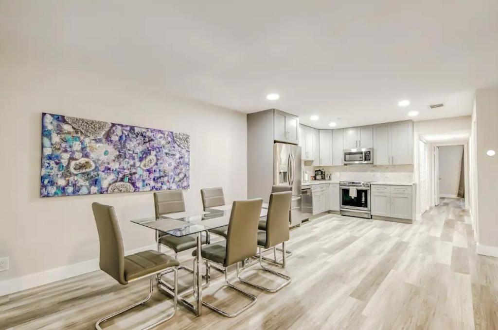 Dog friendly condo with beach access, hot tub & firepit photo