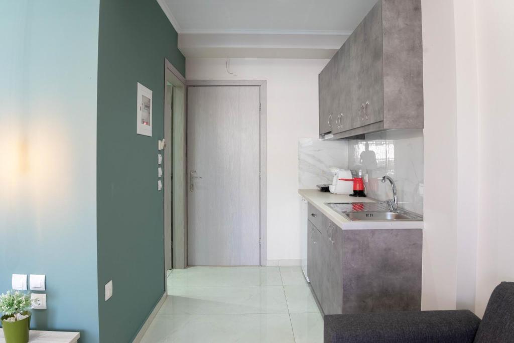 Kuchnia lub aneks kuchenny w obiekcie Levanda Luxury Studios Apartments