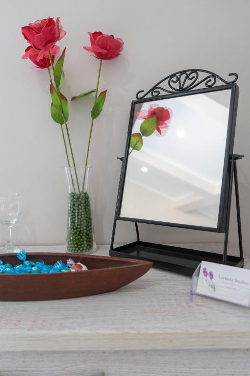 Zdjęcie z galerii obiektu Levanda Luxury Studios Apartments w mieście Nydri