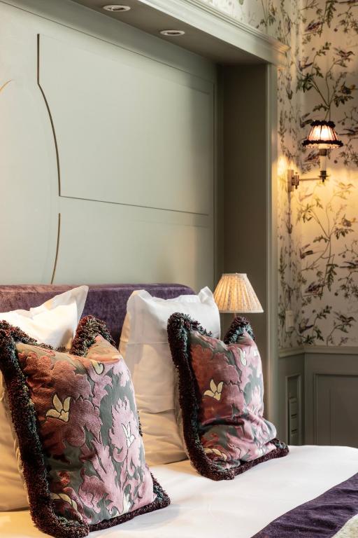 Uma cama ou camas num quarto em Hotel De Orangerie by CW Hotel Collection