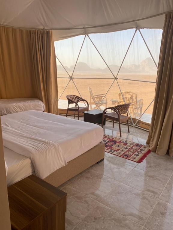 Postel nebo postele na pokoji v ubytování Waseem luxury camp