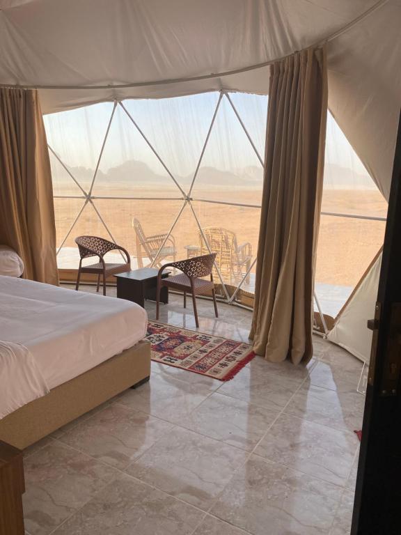Postel nebo postele na pokoji v ubytování Waseem luxury camp