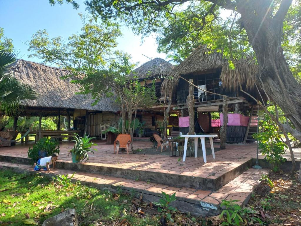 Pajarito Eco-Lodge frente al mar