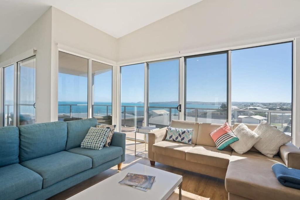 Luxury Gulf-View Penthouse Suite | Apartment in Panama City Beach