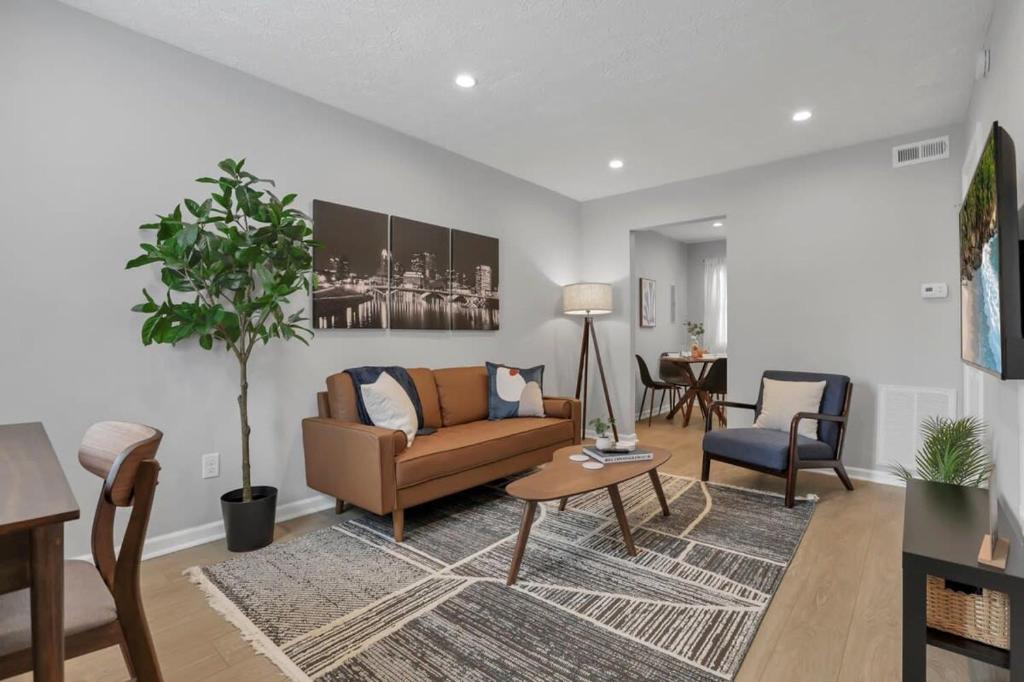 Curated visual reference: Fresh Look at The Schumacher Townhouse 2 Br Columbus Updated Prices 2026