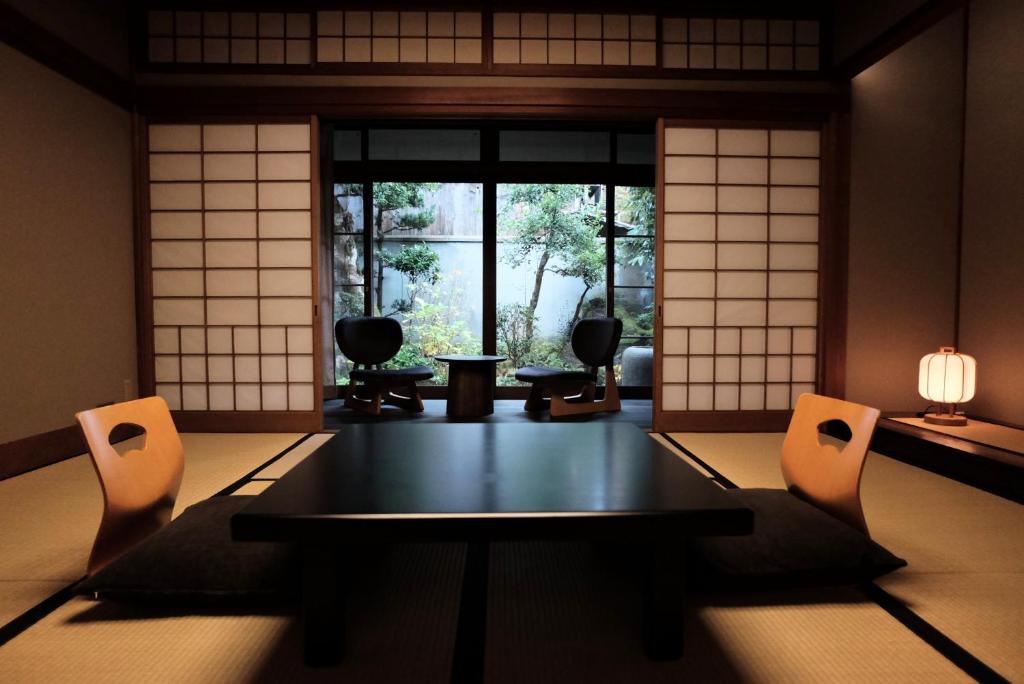 Kobayashiya -Kinosaki Onsen- - Vierfachraum Mit Gartenansicht