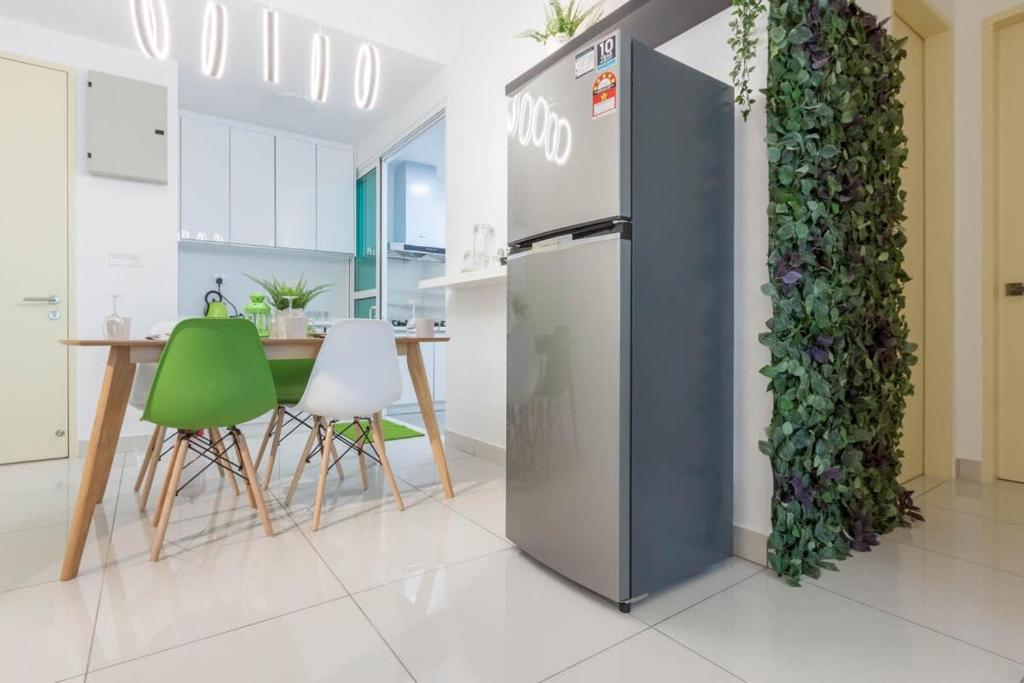 Kuchyň nebo kuchyňský kout v ubytování NaiBnB in Impiria Residensi