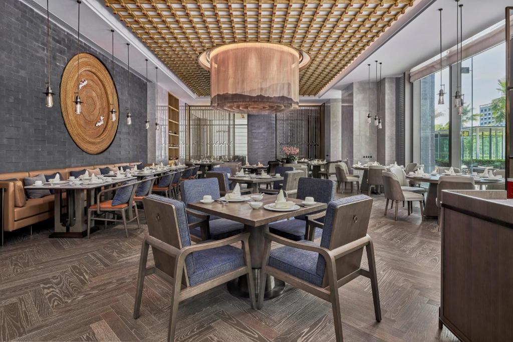 Restaurace v ubytování DoubleTree by Hilton Shenzhen Airport