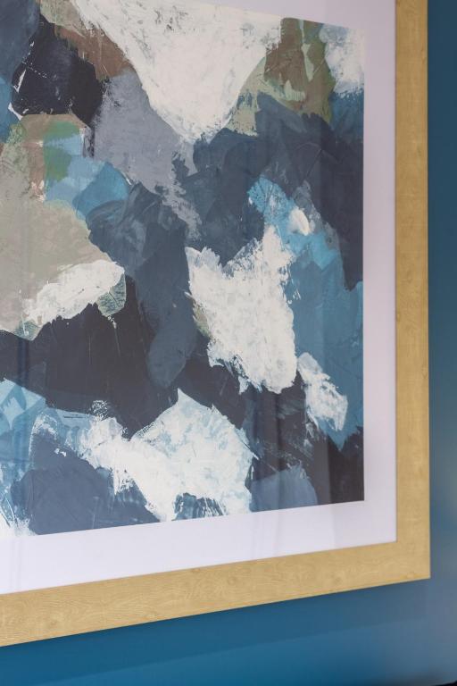 Chic 3-BR CBD Gem in Christchurch: Prime Location - Resim 35