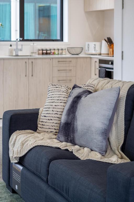 Chic 3-BR CBD Gem in Christchurch: Prime Location - Resim 21